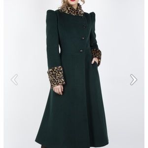 NWT VOODOO VIXEN Natasha Faux Fur Leopard Coat